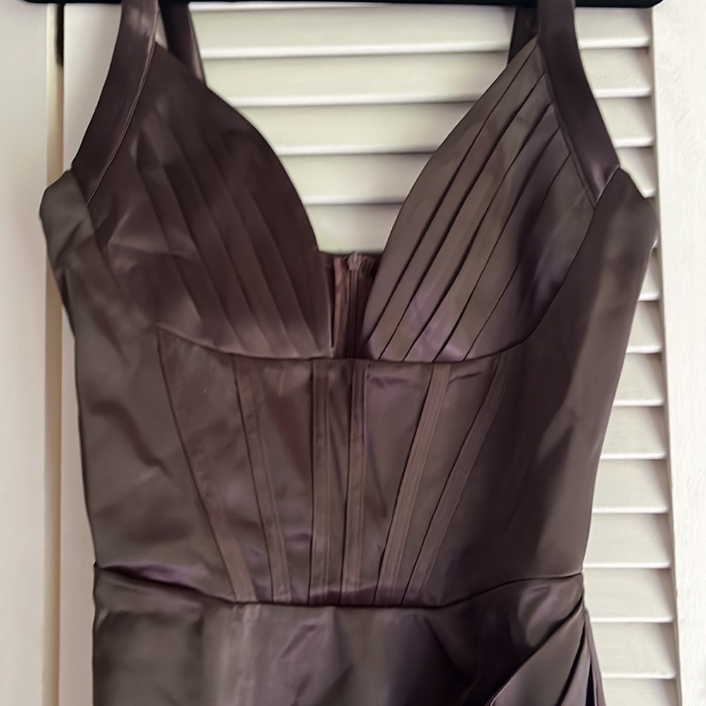 Bella Barnett brown satin dress - Picture 5 of 6
